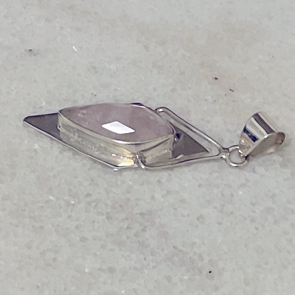 Rose Quartz (semi precious gemstone) 925 Sterling Silver Pendant - Picture 8 of 12